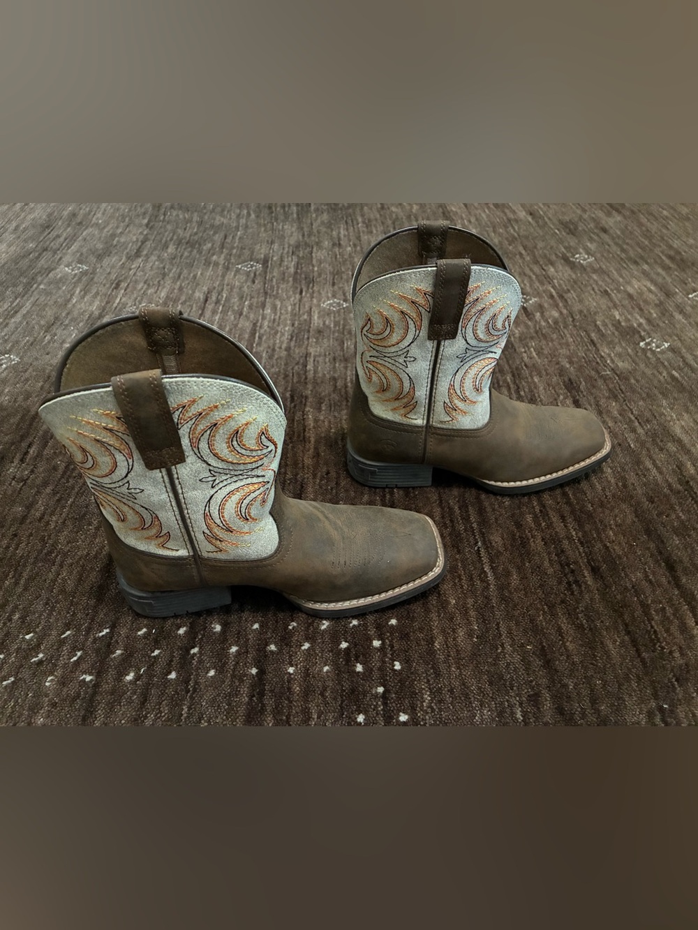 Youth 8” Storm WST Antique Brown/Distressed Cream Cowboy Boots
